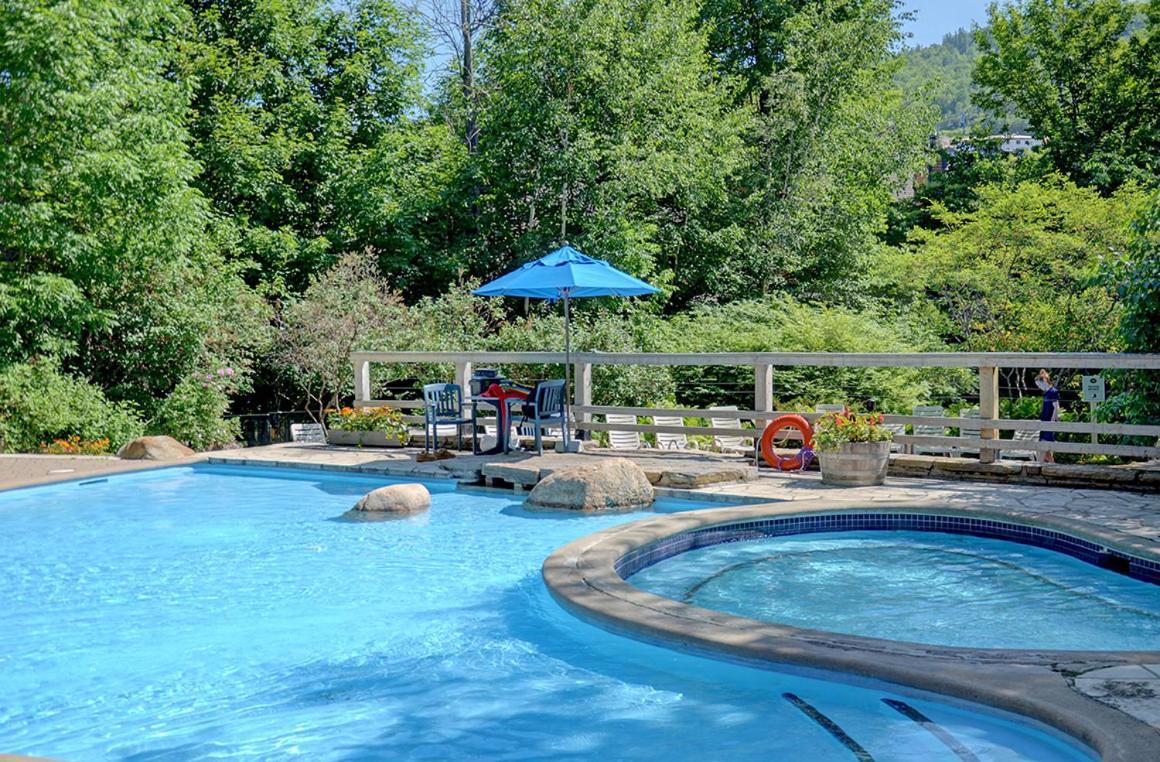 Les Manoirs Wpool & Hot Tub Near Village 120-8 Мон-Трамблан Экстерьер фото
